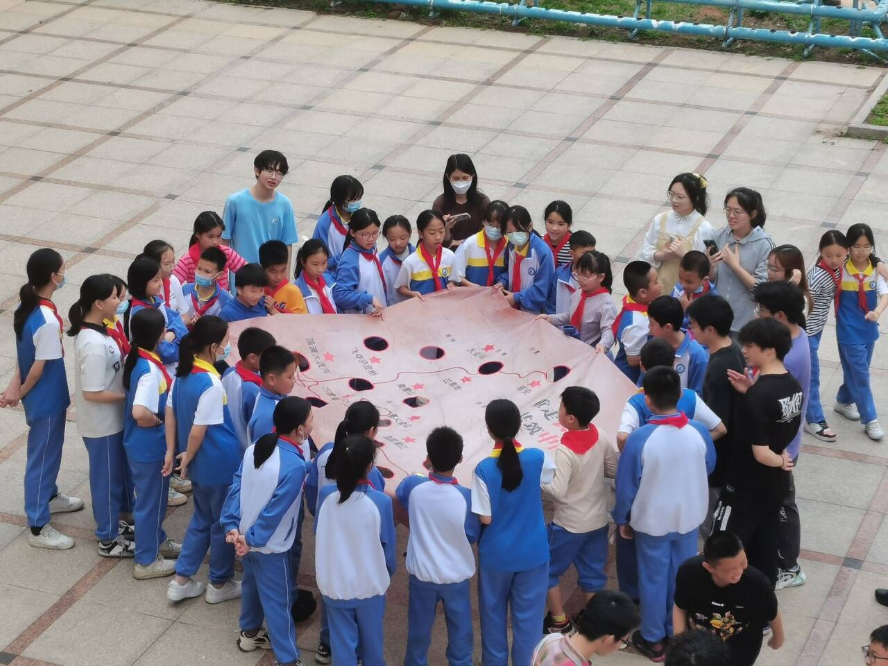 VGAoXCETVgOqPmBh8NhNRJ8FqsVMPaBWLQmlzNEt.png 图示, 示意图
中度可信度描述已自动生成:ver1